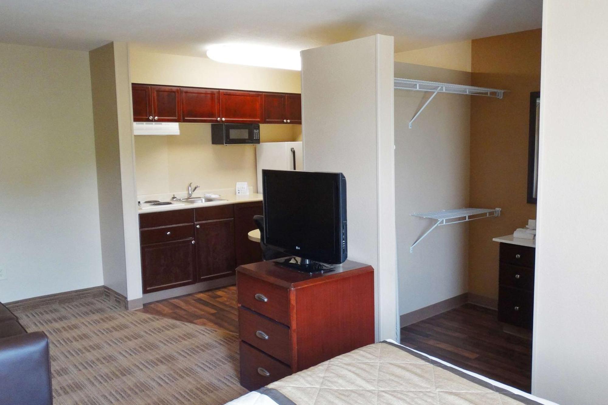 Extended Stay America Suites - Jacksonville - Deerwood Park Экстерьер фото