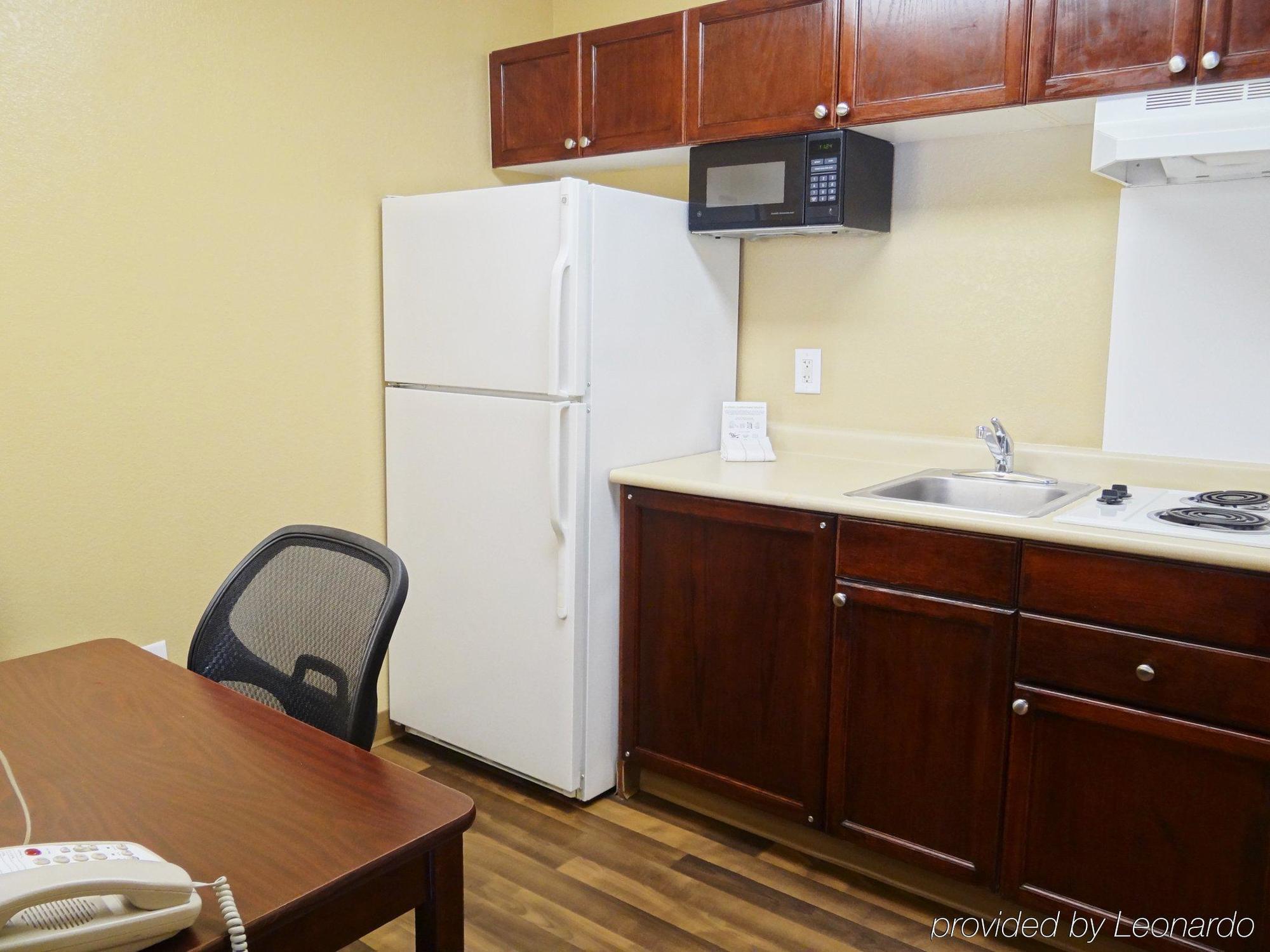 Extended Stay America Suites - Jacksonville - Deerwood Park Экстерьер фото